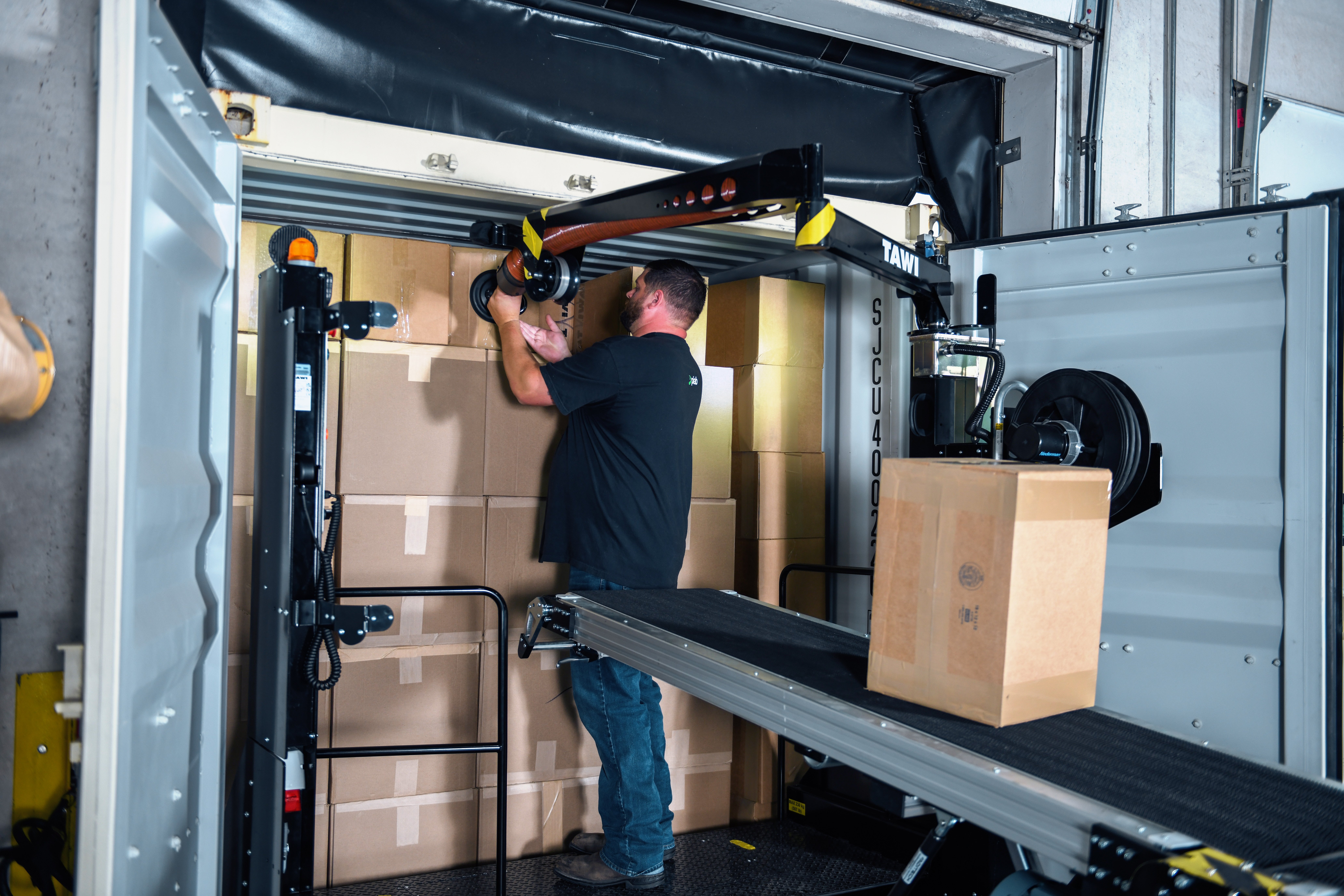 Descargador de contenedores TAWI