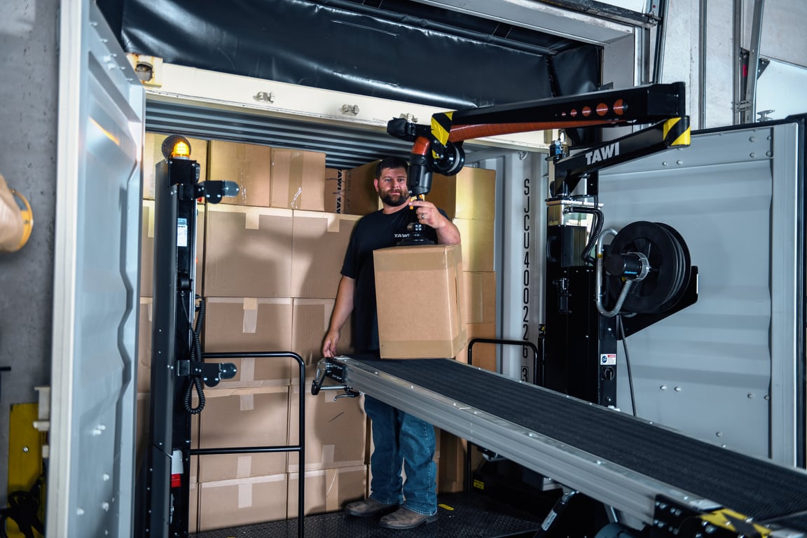 Container Unloader TAWI: mais eficiência, ergonomia e segurança no descarregamento de contêineres