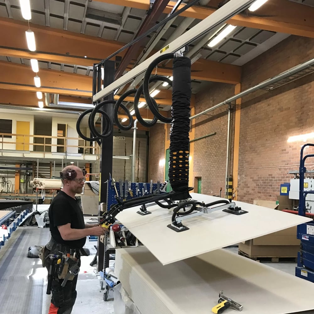 TAWI Lightweight aluminium cranes