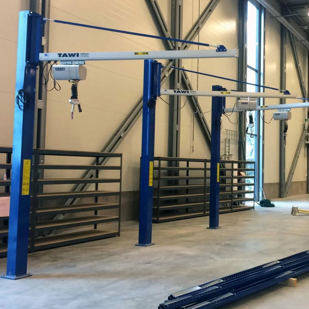 Potence de levage sur fût TAWI avec palans