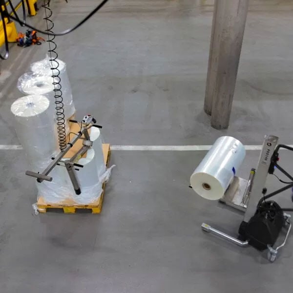 Moving Reels and rolls with an ergonomic electric lift assist 