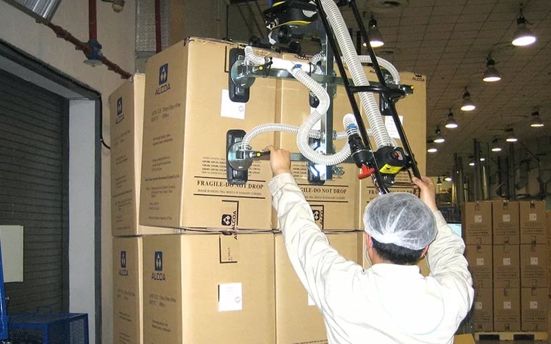 TAWI Safe handling and lifting of multiple boxes
