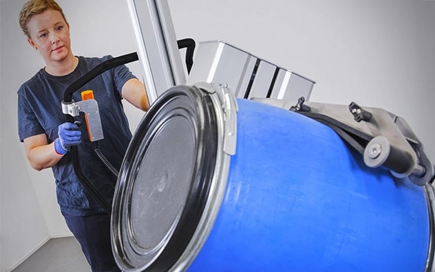 TAWI drum handling equipment provide smooth, controlled tilting and rotation