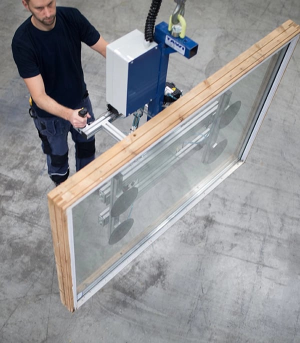 TAWI vacuum lifters can be handle glass safely and efficiently. 