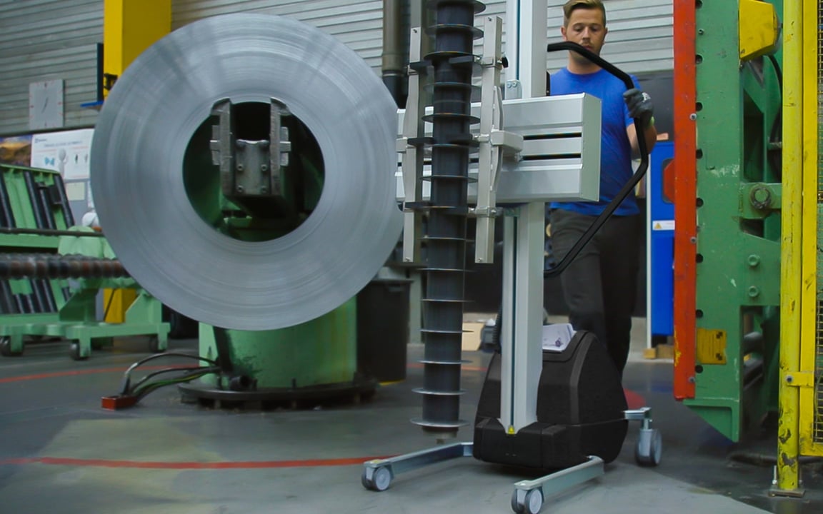 TAWI Metal Lift for handling cumbersome parts