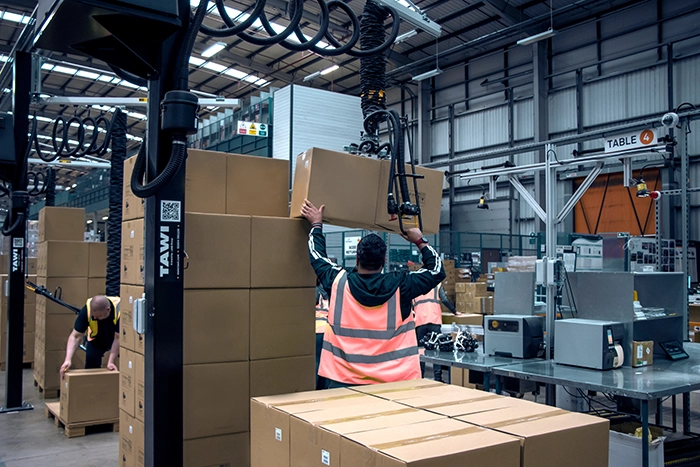 Yusen Logistics improves production with TAWI lifters.