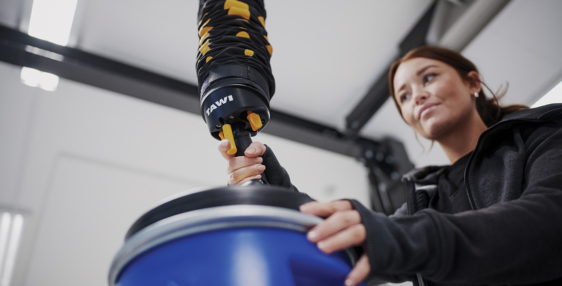 Lifting in a smart way with TAWI ergonomic lifting solutions